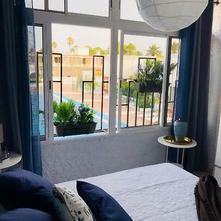 Apartment Aquamarina Swimming Pool View